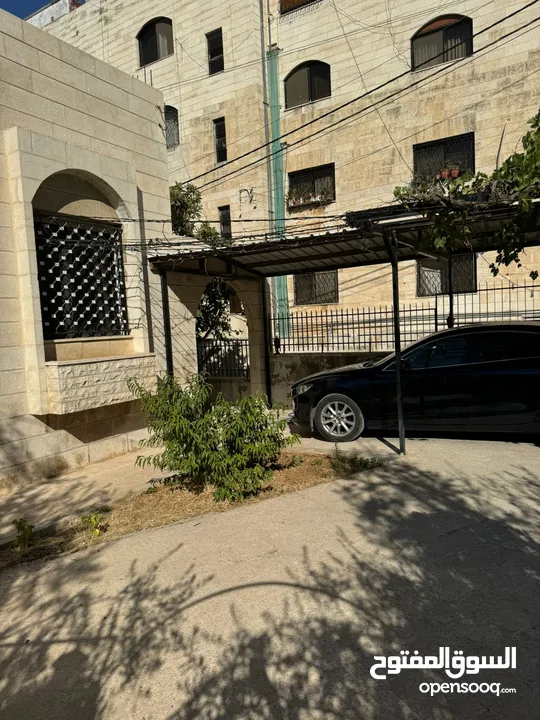 فيلا للبيع في جبل الحسين من المالك مباشرة