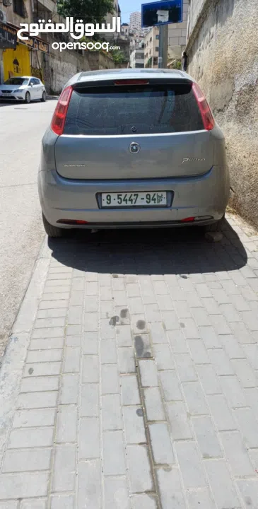 سيارة فيات بونتو