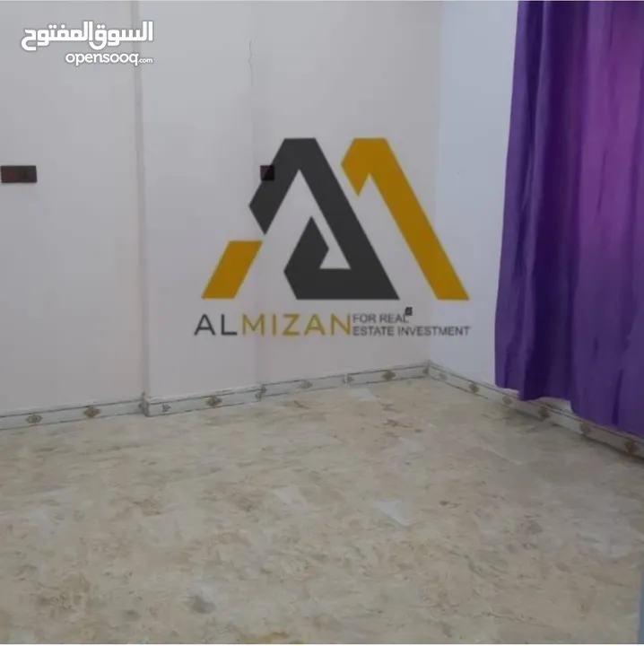شقة مؤثثة بالكامل للإيجار حي صنعاء طابق اول