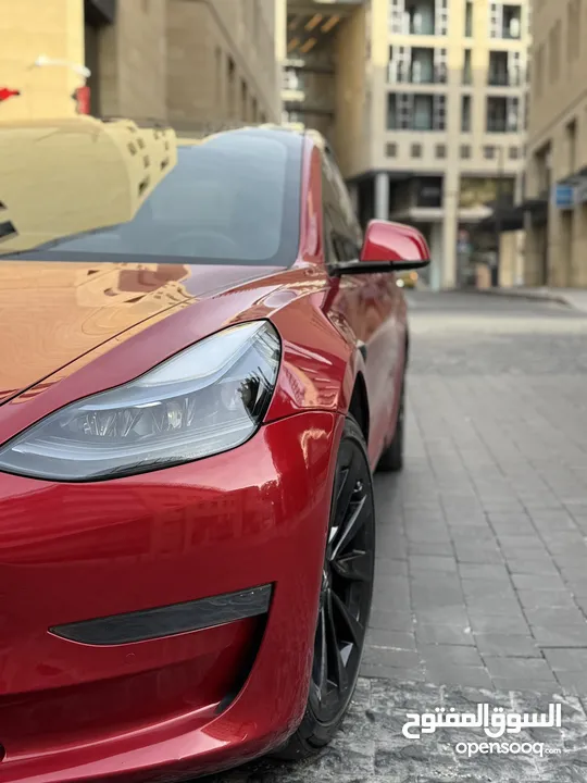 Model 3 / standard plus 2021 Autoscore B+      بحالة الوكالة (%84) اعلى سكور فحص كامل / عداد قليل