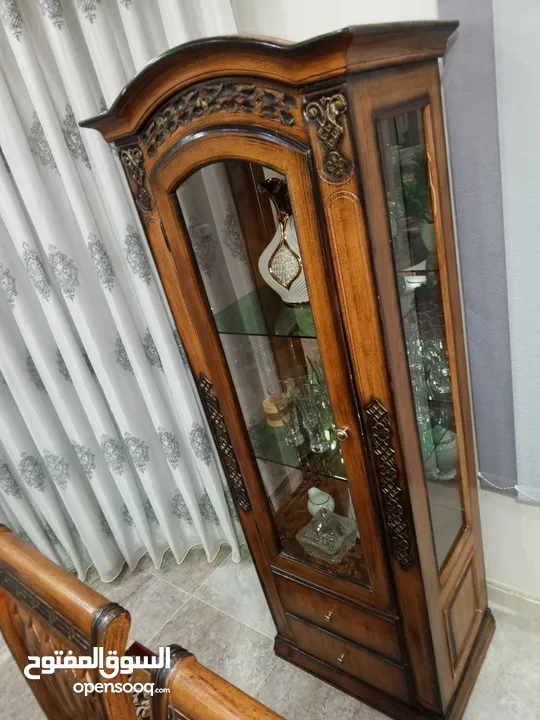 طاولة سفره بحال الوكاله