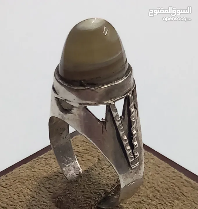 خاتم انتيك مرصع بحجر سليماني