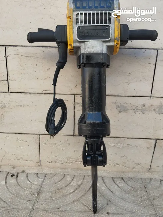 عدد مستعمله أصلي 100%مع ضمان ويوجد توصيل