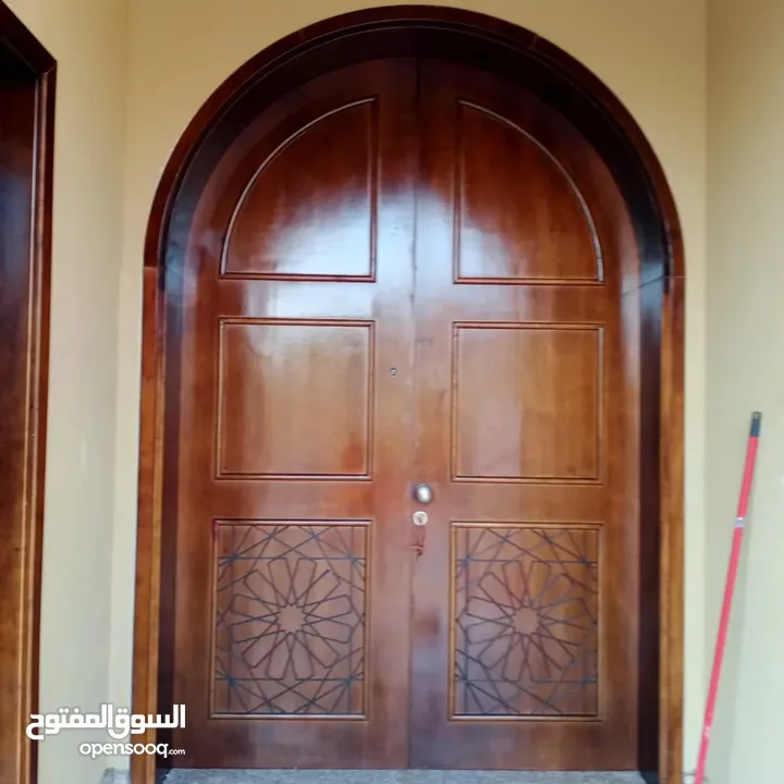 الصفوه لخدمات جلى الرخام والتلميع بكرستال وتنظيف الكنب والسجاد ورش الحشرات والتعقيم وتنظيف الفلل