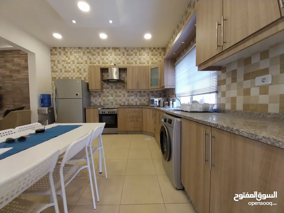 شقة للايجار في الويبده  ( Property 36470 )-175080993