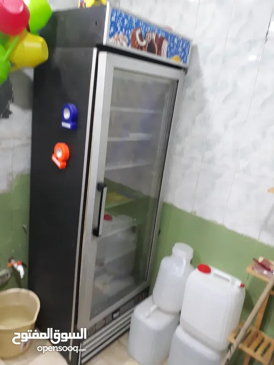 فريزر للمشروبات والالبان