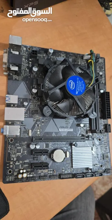 لوحتان ام من asus