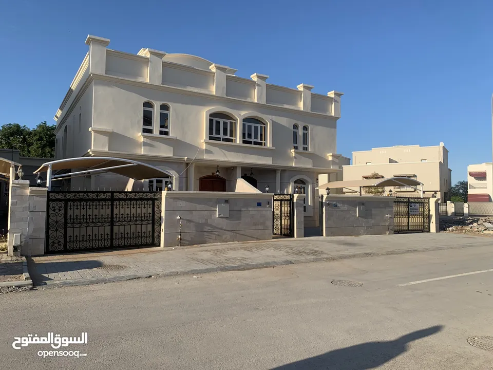 #REF889 4BR villa for rent in mawaleh