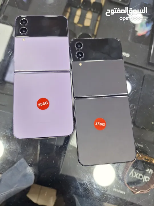 Samsung Z flip 4 256GB    بسعر مميز بحالة الجديد