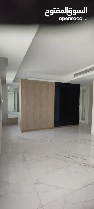 للايجار فيلا فخمة جديده كلياً  5 غرف و المرافق - Brand New Villa For Rent 5 BHK with Facility