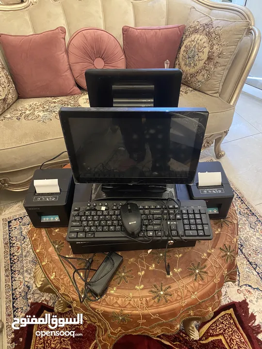 نقطة بيع شاشتين لمس مع طابعتين ودرج