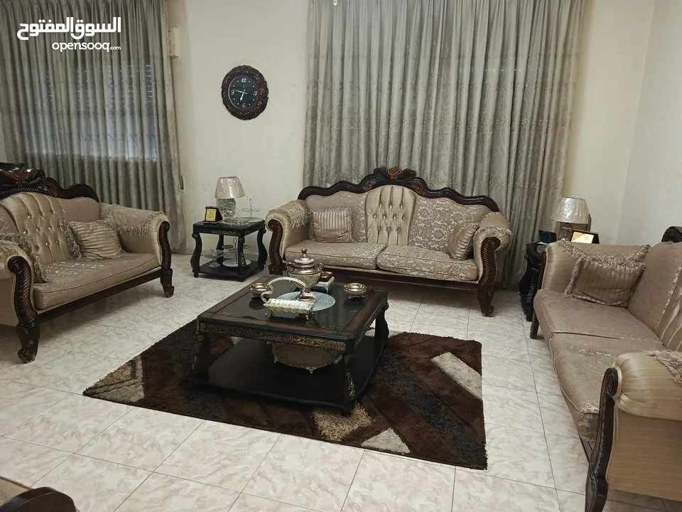 غرفة ضيوف وطقم كورنر للبيع الرجاء قراءة تفصيل