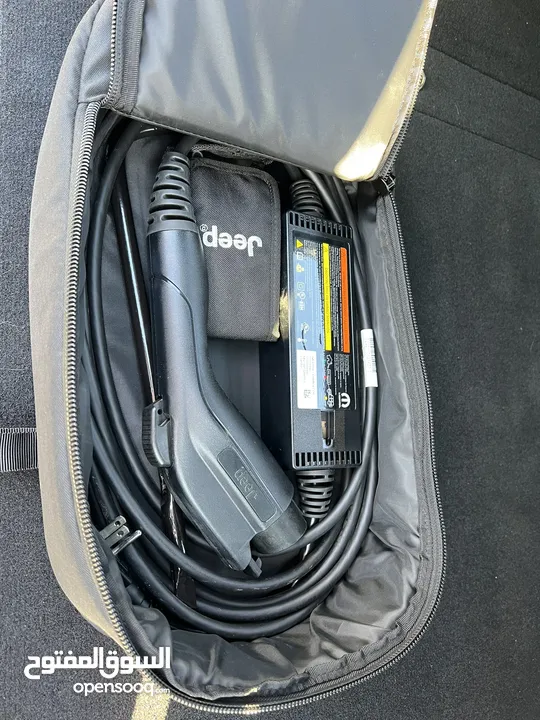 Jeeb rubicon hybrid جيب روبيكون هايبرد  فل اضافات  Plug in hybrid