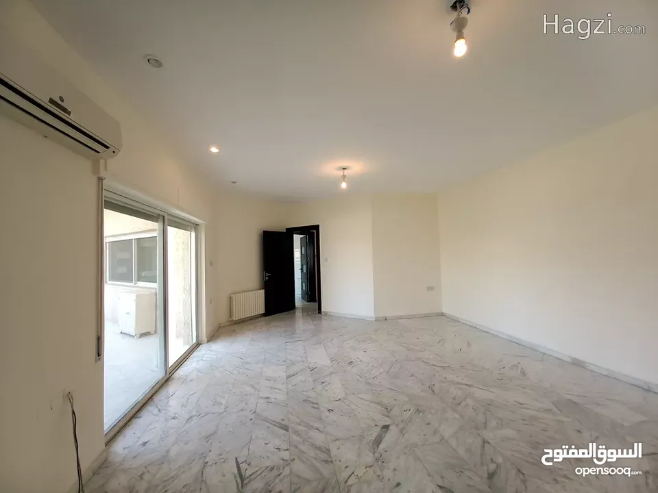 شقة غير مفروشة للإيجار 375م2 ( Property 16734 ) سنوي فقط