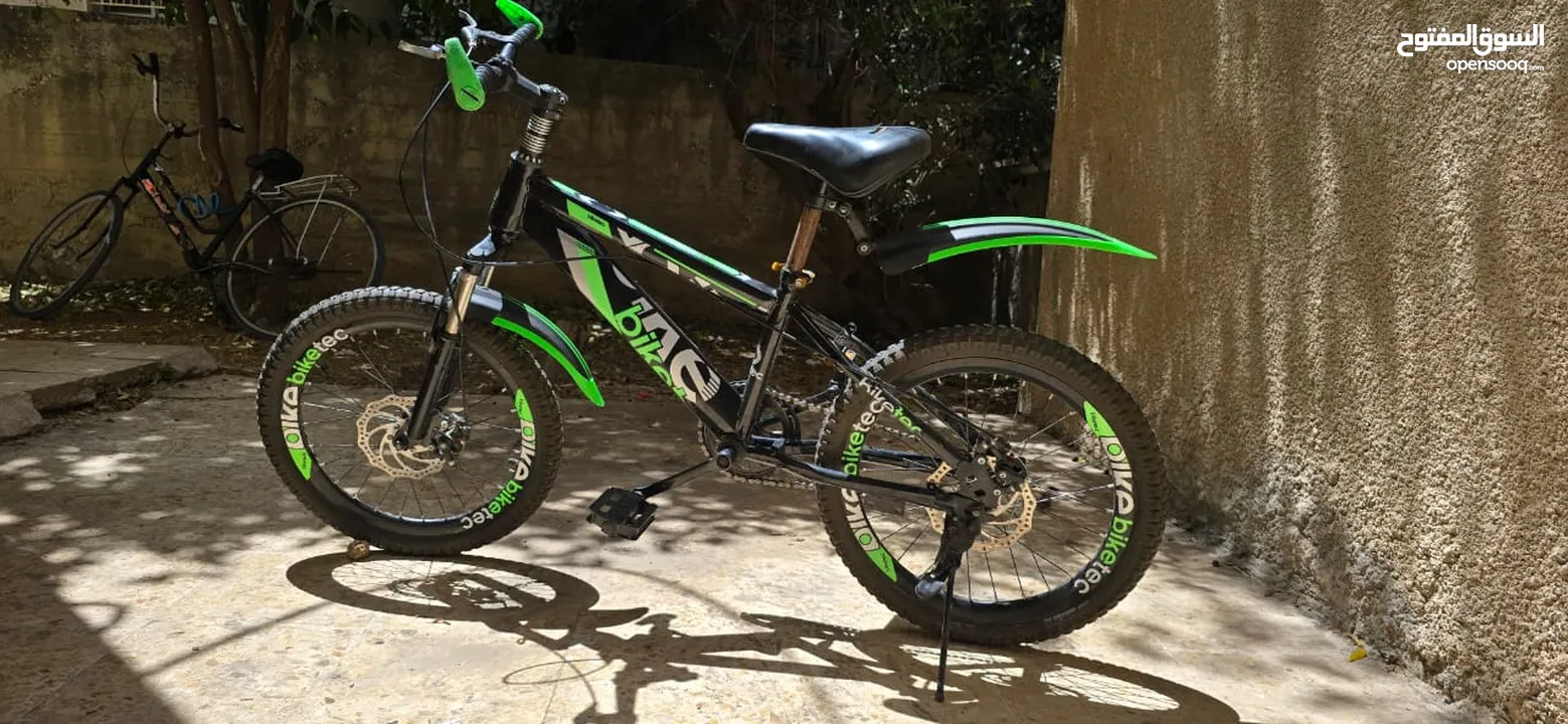 دراجه هوائيه نمره 20 بصفات ممتازه من نوع biketec، و مناسب الأجواء الحاليه.