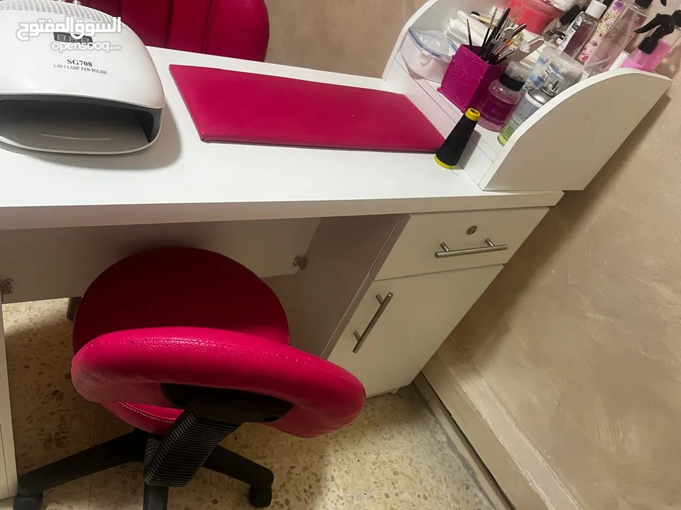 طاولة منكير وبدكير للبيع