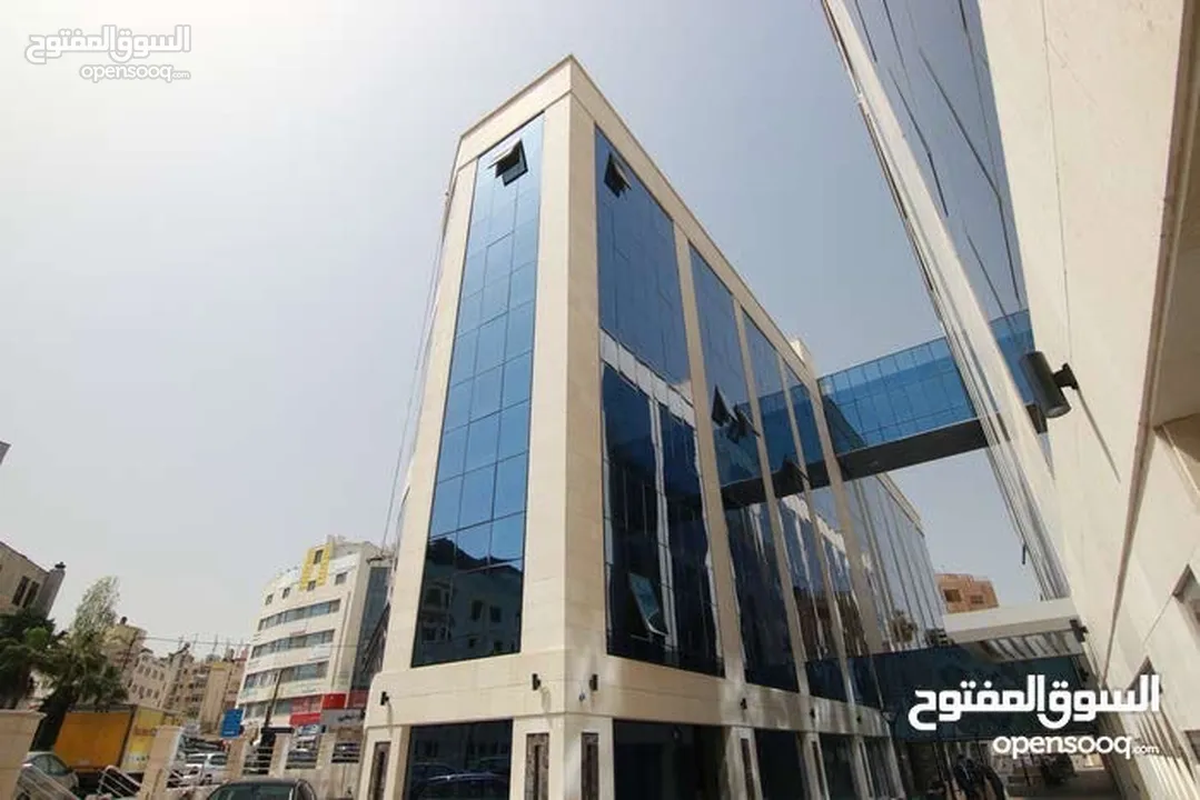 اقل سعر في مجمع الحسيني عيادات للايجار في مجمع الحسيني الطبي 2 الطابق الثاني