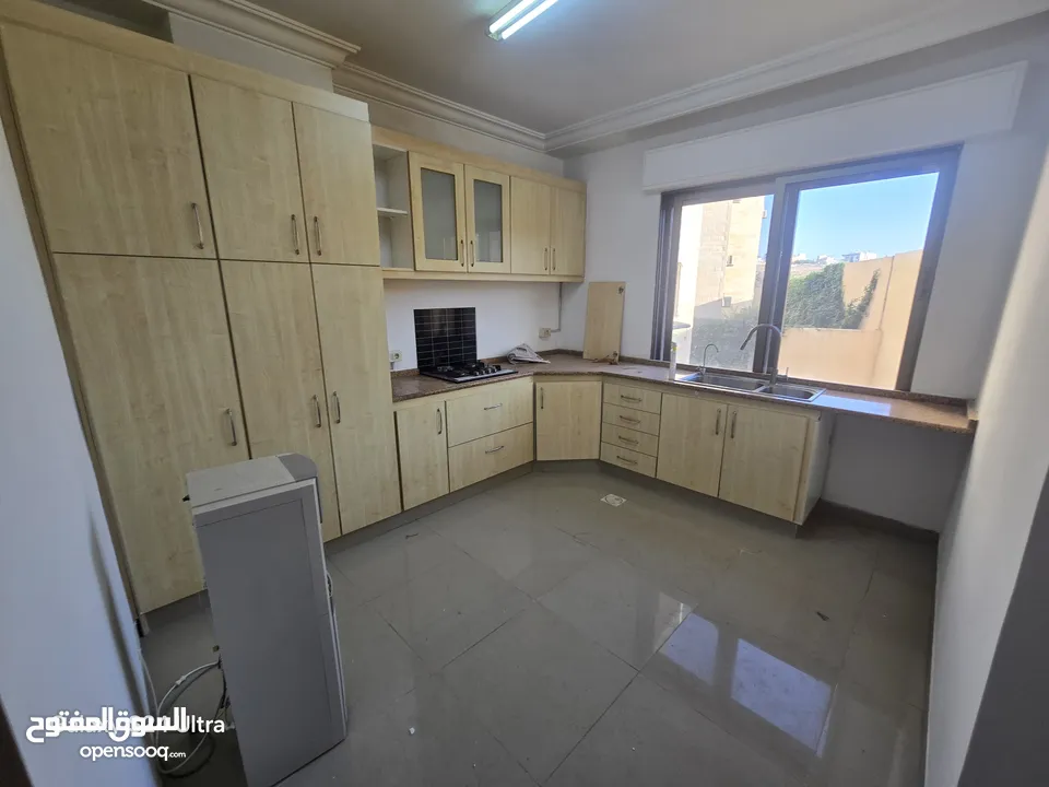 دير غبار ـ شقه فارغه للايجار ـ 120 متر  مناسبه جدا لعرسان ـ 4600 دينار