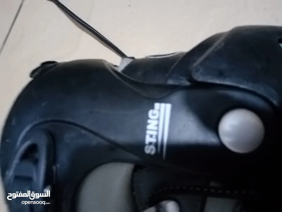 سكيت عدد2 نمره41والثاني43 نوعية ممتازة الي نمرته41 سعرالشراء 58 بالصور التسعيره عليه لثنين ب 30دينار