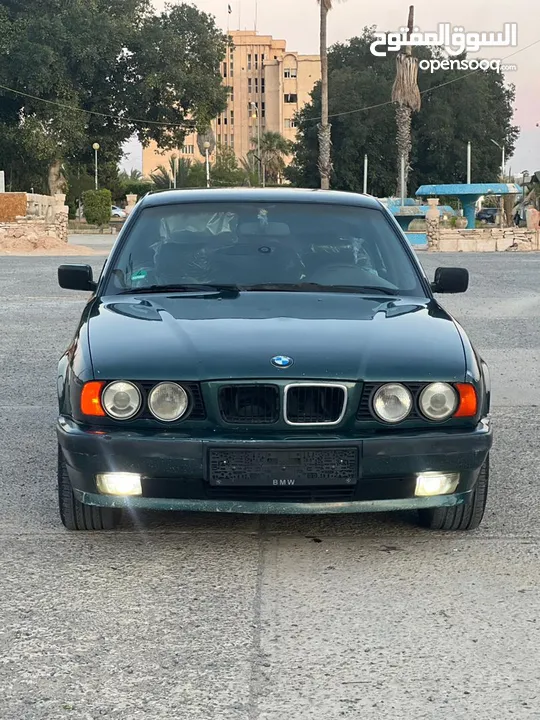 BMW 525i...