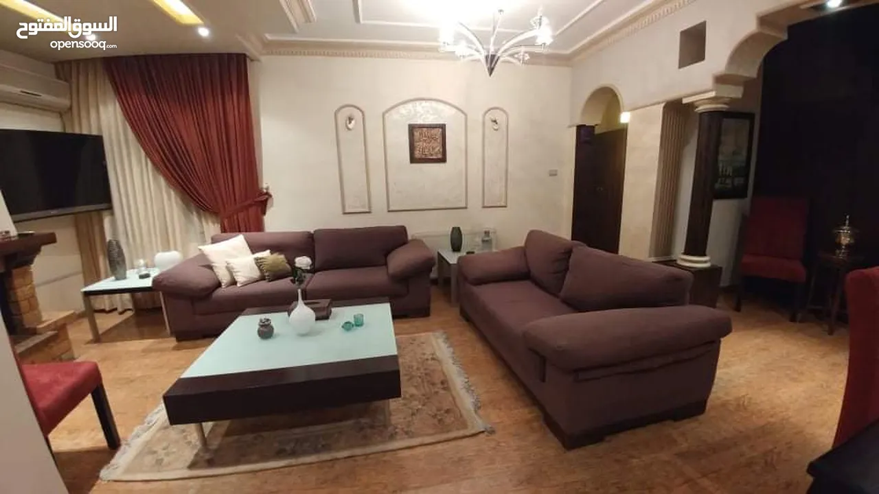 عقار سكني مميز للبيع في عمان الغربية الچاردنز قريب من كل الخدمات مع إطلالة بوجهتين