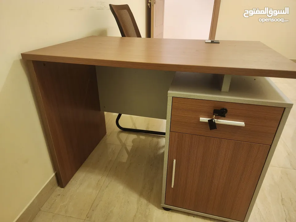 office desk and chair