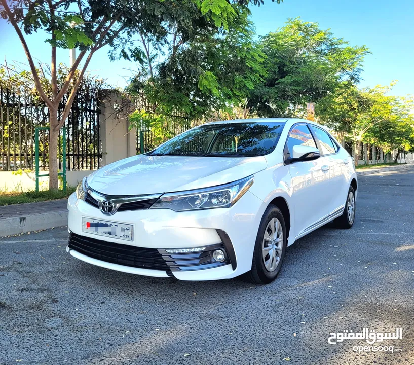 TOYOTA COROLLA 1.6 MODEL 2017 SINGLE OWNER FAMILY USED EXCELLENT CONDITION CAR FOR SALE