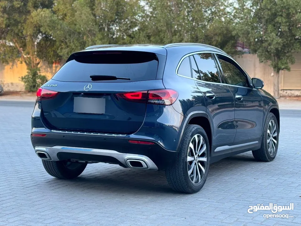 سيارة مرسيدس GLA 250