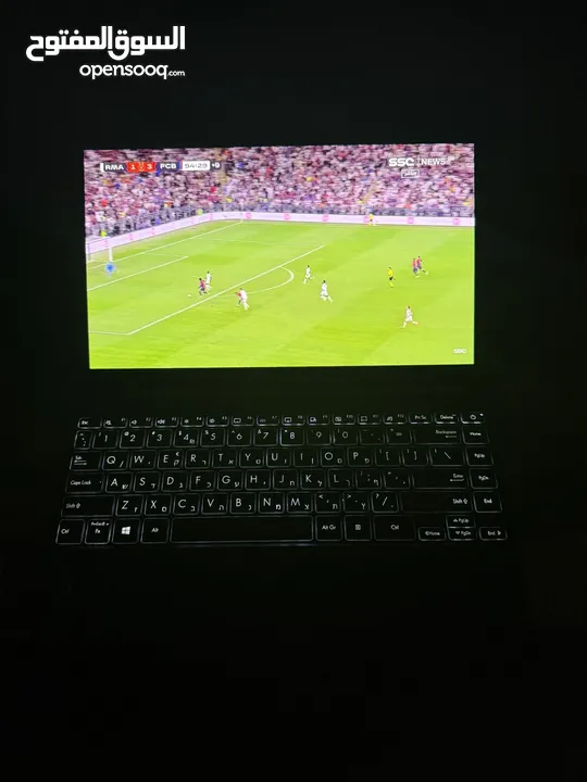 اللابتوب الفخم ال Zenbook شاشه OLED حديث