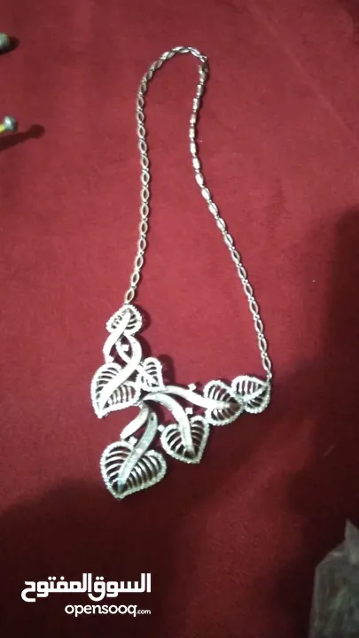 احجار كريمه وخواتم واكسسوارات للبيع