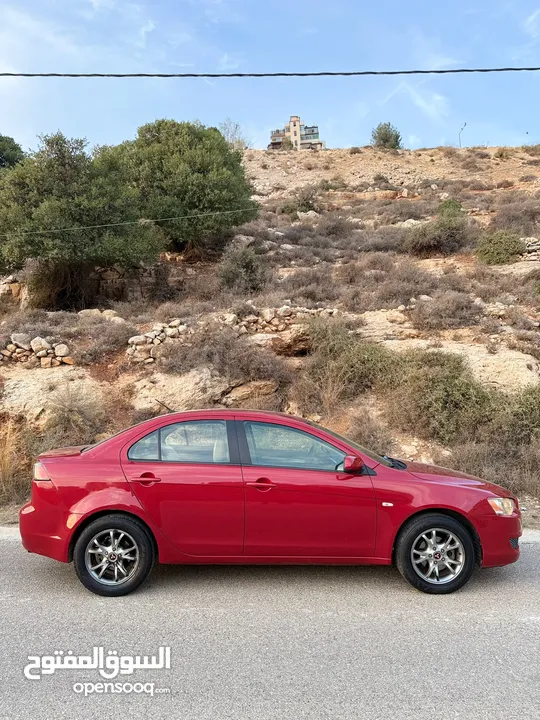 لانسر 2010.اصل خصوصي.بحاله ممتازه .فحص نضيف .اتماتيك .بنزين .رام لله او الخليل