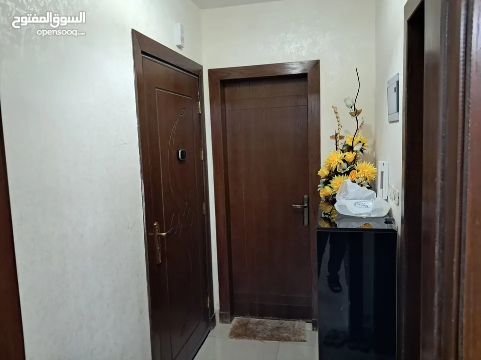 شقه بسعر مغري للبيع
