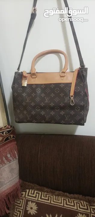 شنتات ستاتي ماركات عالميه مستعملة للبيع بسعر مغري وحرق ، نظارات شمسية للجنسين للنساء والرجال ماركات