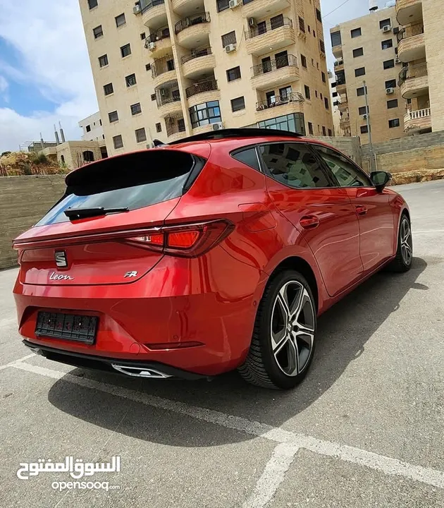 سيات ليون اف ار 2022-21 القصة الجديدة