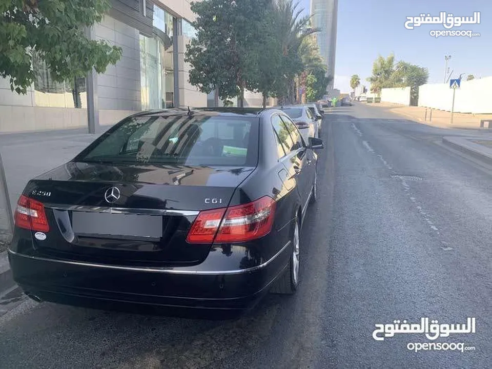 مرسيدس E250 فل الفل عدا البانوراما موديل 2010 بحالة الوكالة