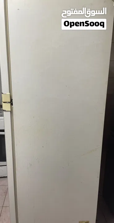 ثلاجة من ماركة انفنتور للبيع