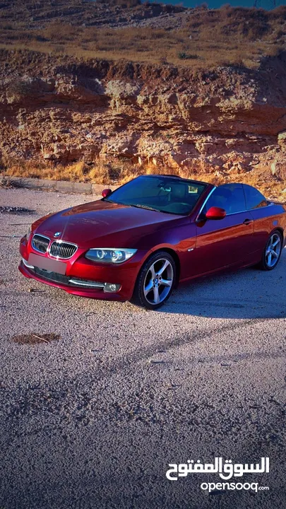 Bmw e93 للبيع مديل 2011
