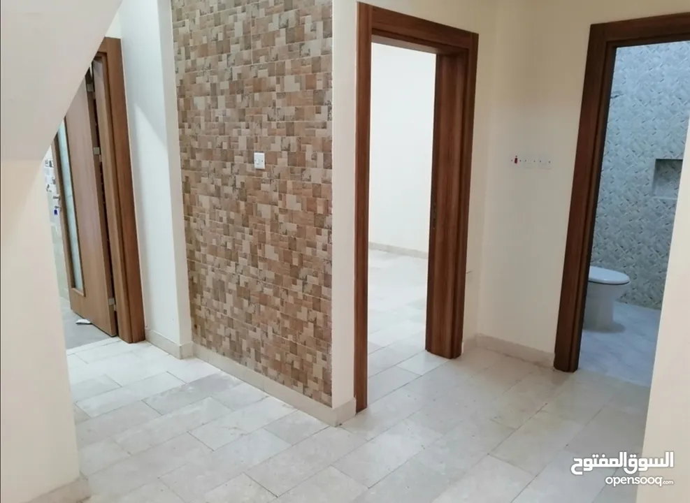 فيلا راقيه للايجار في الحيل الجنوبيه 5 غرف نومfor  rent in Alhail