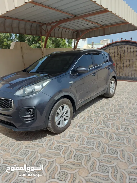 Kia Sportag 2016 Full Auto 2 litres. Oman Car. Expat. Dr. use