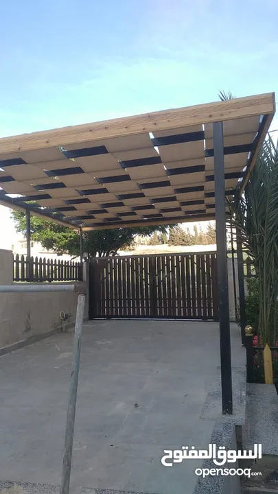 بيت مستقل للبيع مكون من طابقين