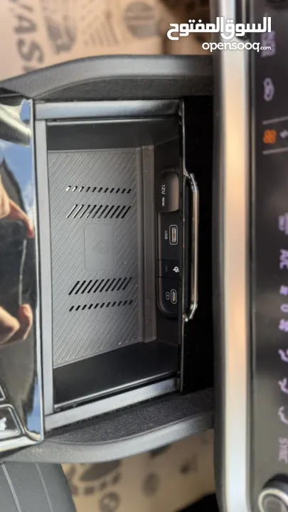 كيا سبورتاج ترخيص 2022 محرك 1600 هايبرد plug in/يقطع على الشحنه 65 كيلو متر  271 حصان