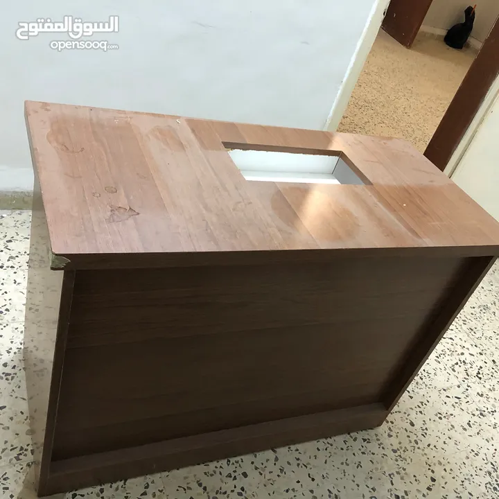 طاولة خياطة تفصيل للبيع