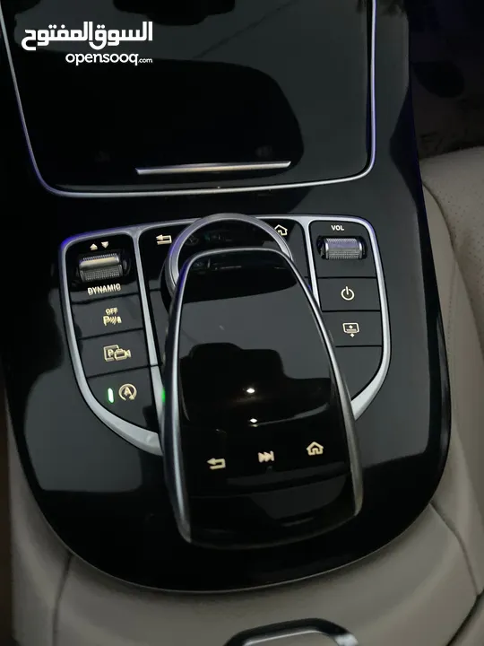 Mercedes benz E300 AMG بحالة الوكالة