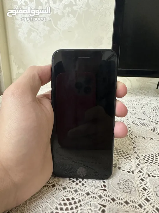 iPhone SE2 الجيل الثاني للبيع قطع غيار الايفون شغال 100%