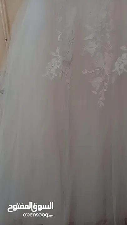 فساتين زفاف عدد 2 من jolly chic  مقاس xl  و 4xl للبيع