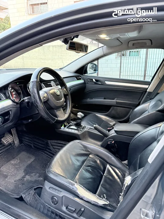 Skoda Superb 2011