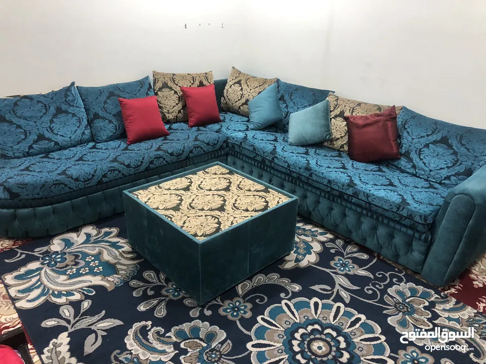 For sale sofa set with carpet
