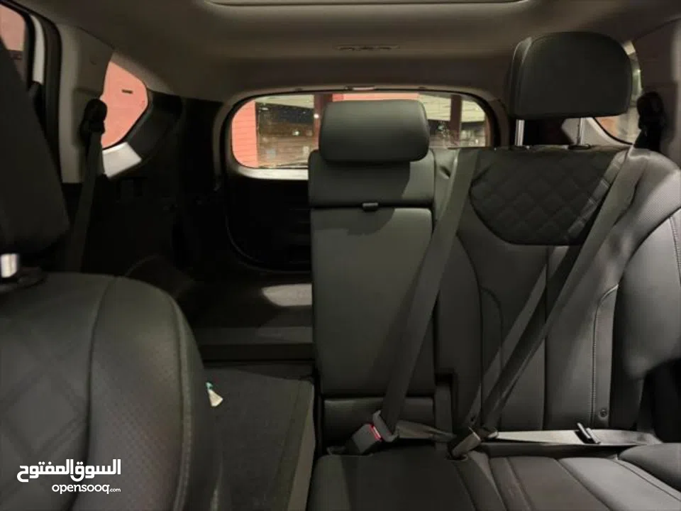 للبيع: (هونداي سانتافي ،2021 )— فخامة SUV حقيقية بحالة وكالة