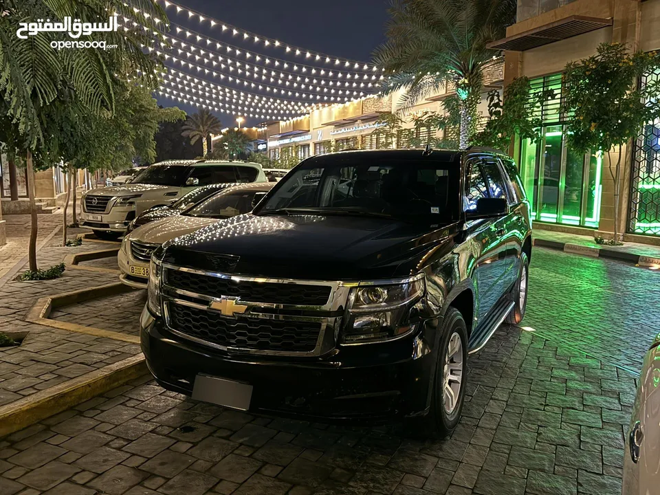 Chevrolet Tahoe 2017 بحالة ممتازة اسود داخل اسود قير مكينه شاصي وكالة