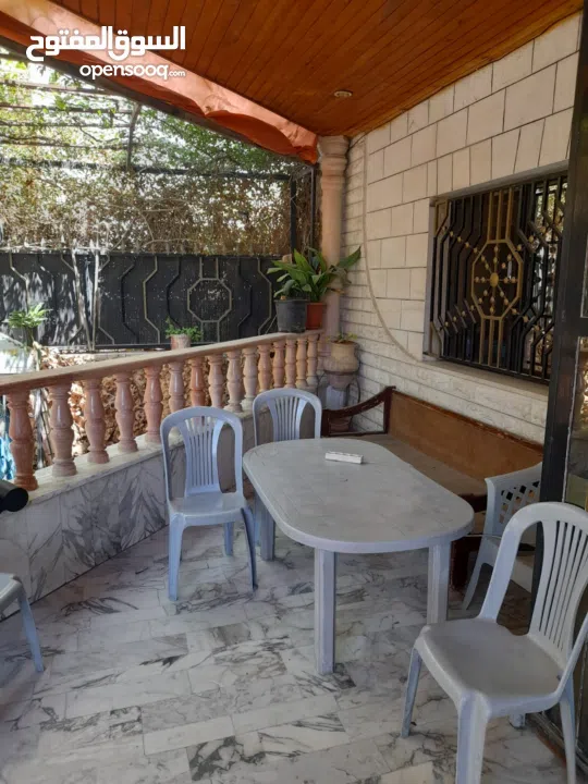 شقة ارضيه للبيع .. الاردن الزرقاء حبل طارق